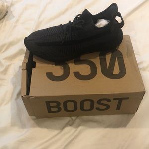 Yeezy Boost 350 V2